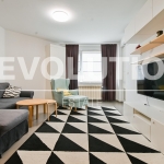 Дава се под наем Двустаен апартамент в София, Витоша - 65 кв.м за 675 € - Снимка #1