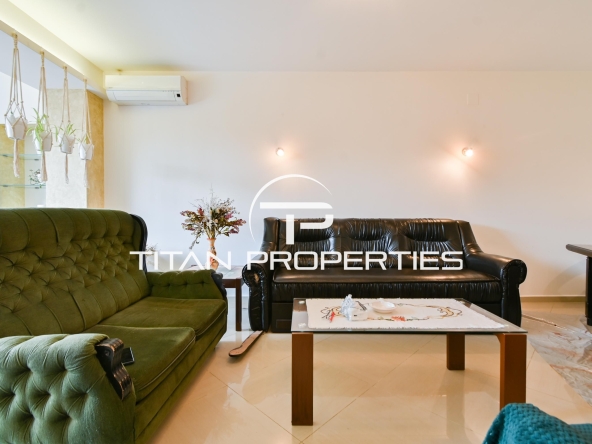 Дава се под наем Тристаен апартамент в София, Лозенец - 100 кв.м за 1000 € - Снимка #1