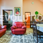 Дава се под наем Етаж от къща в София, Толстой - 82 кв.м за 500 € - Снимка #1