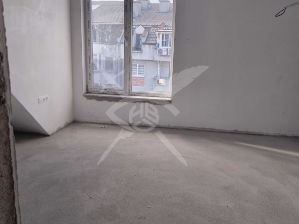 Тристаен апартамент в Пловдив, Кючук Париж - 87 кв.м за 1294 €/кв.м - Снимка #1