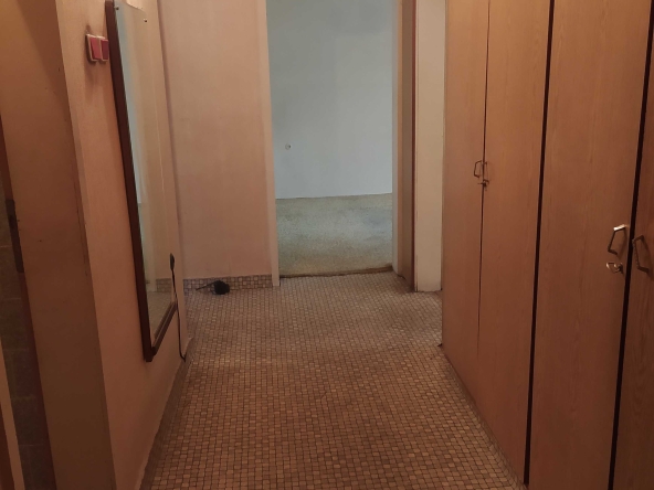 Тристаен апартамент в Плевен, Идеален център - 83 кв.м за 1446 €/кв.м - Снимка #1