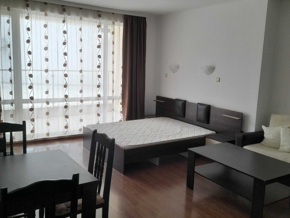 Дава се под наем Едностаен апартамент в Свети Влас - 50 кв.м за 250 € - Снимка #1