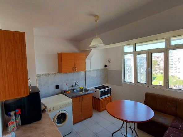 Дава се под наем Двустаен апартамент в Бургас, Меден рудник - зона А - 67 кв.м за 163.2 € - Снимка #1