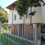 Къща в Петрич - 410 кв.м за 635 €/кв.м - Снимка #1