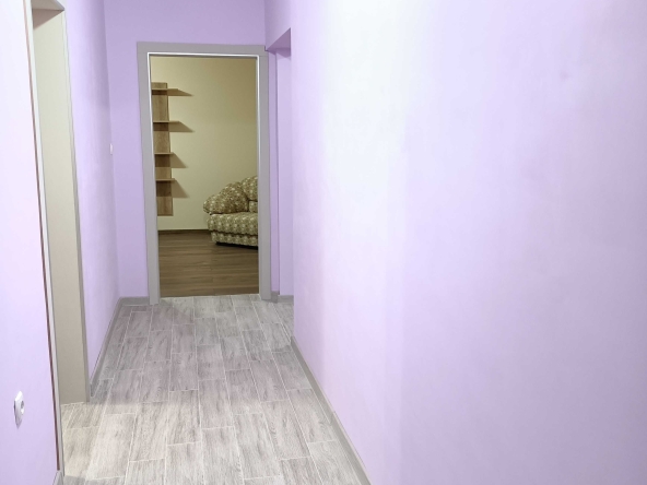 Дава се под наем Тристаен апартамент в Плевен, Мара Денчева - 94 кв.м за 306 € - Снимка #1