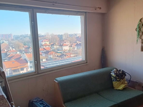 Двустаен апартамент в Пазарджик, Идеален център - 5690 кв.м за 9 €/кв.м - Снимка #1