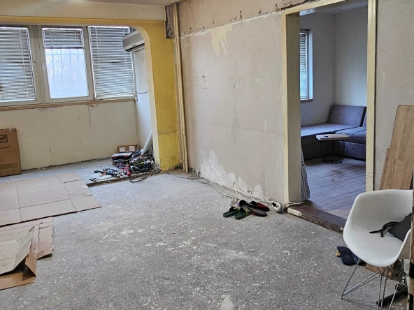 Четиристаен апартамент в София, Обеля 1 - 91 кв.м за 1143 €/кв.м - Снимка #1