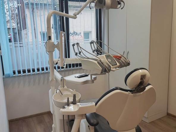 Дава се под наем Офис в София, Център - 16 кв.м за 765 € - Снимка #1