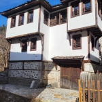 Къща в с. Соколовци, Област Смолян - 222 кв.м за 428 €/кв.м - Снимка #1