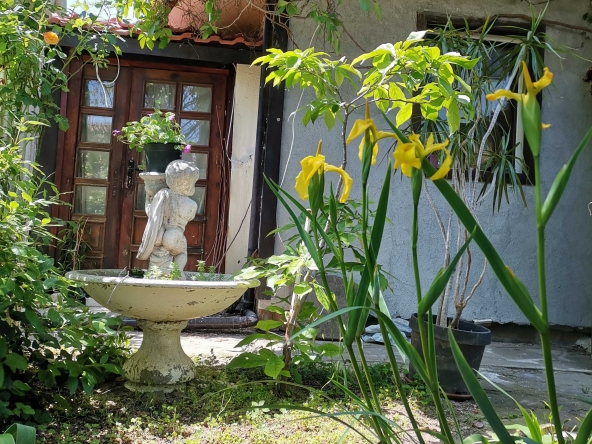 Дава се под наем Къща в Созопол - 320 кв.м за 1275 € - Снимка #1