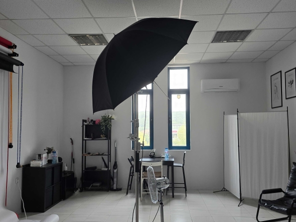 Дава се под наем Офис в София, Люлин 5 - 37 кв.м за 229.5 € - Снимка #1