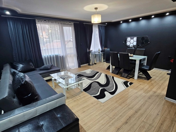 Дава се под наем Тристаен апартамент в Стамболийски - 90 кв.м за 612 € - Снимка #1