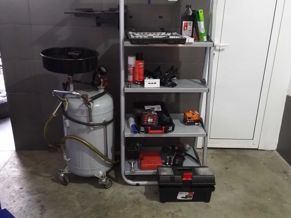 Дава се под наем Промишлена сграда в Стара Загора, Център - 100 кв.м за 765 € - Снимка #1