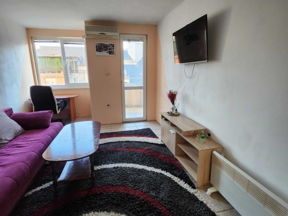 Дава се под наем Тристаен апартамент в Варна, Базар Левски - 74 кв.м за 500 € - Снимка #1