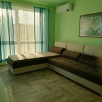 Дава се под наем Двустаен апартамент в к.к. Св.Св. Константин и Елена - 60 кв.м за 700 € - Снимка #1