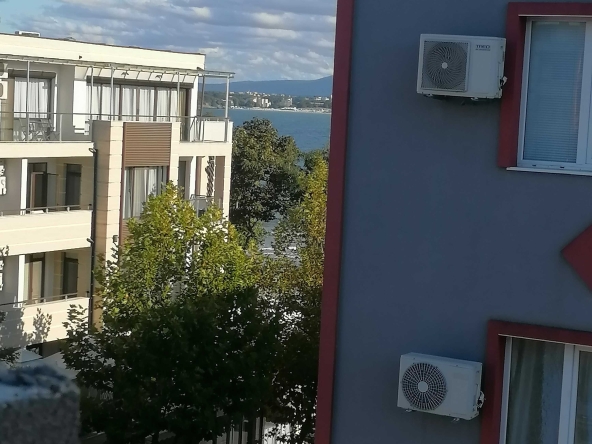 Двустаен апартамент в Приморско - 72 кв.м за 1320 €/кв.м - Снимка #1