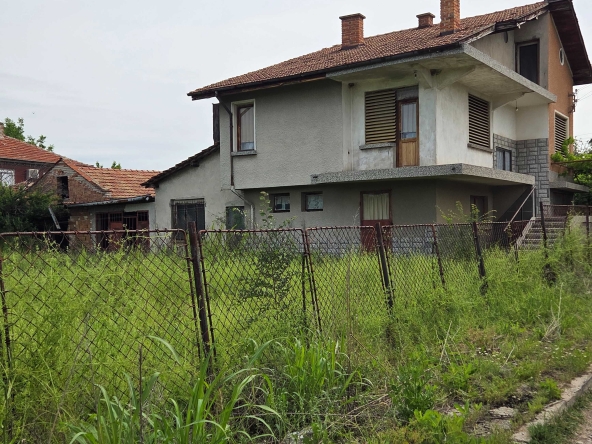 Къща в с. Златовръх, Област Пловдив - 126 кв.м за 627 €/кв.м - Снимка #1