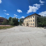 Къща в с. Тотлебен, Област Плевен - 980 кв.м за 19 €/кв.м - Снимка #1