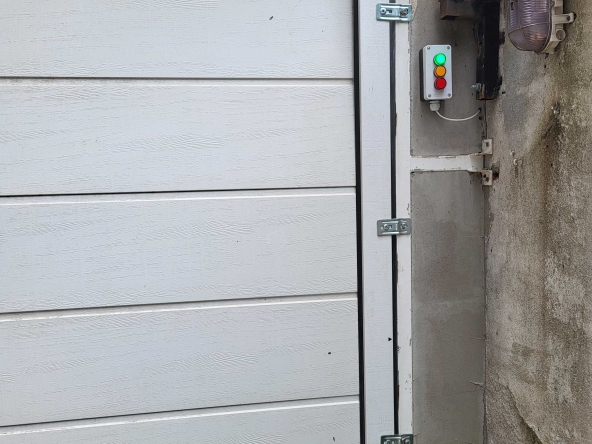 Дава се под наем Гараж / Паркомясто в София, Белите брези - 17 кв.м за 56000 € - Снимка #1