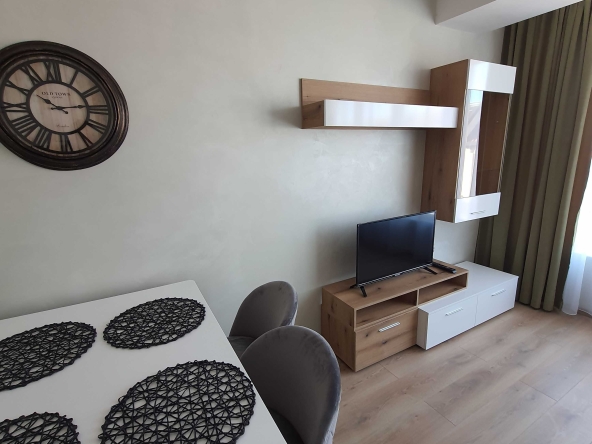 Дава се под наем Двустаен апартамент в Пловдив, Каменица 1 - 62 кв.м за 510 € - Снимка #1