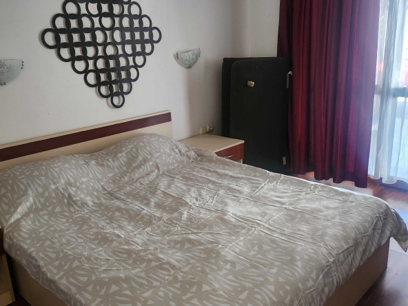 Дава се под наем Едностаен апартамент в Сливен, Център - 30 кв.м за 204 € - Снимка #1