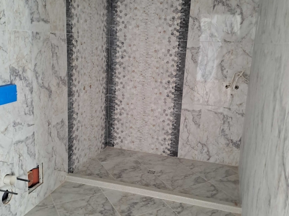 Двустаен апартамент в Плевен, Индустриална зона - 98 кв.м за 1150 €/кв.м - Снимка #1