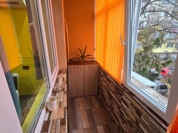 Тристаен апартамент в Монтана, Идеален център - 92 кв.м за 1552 €/кв.м - Снимка #1