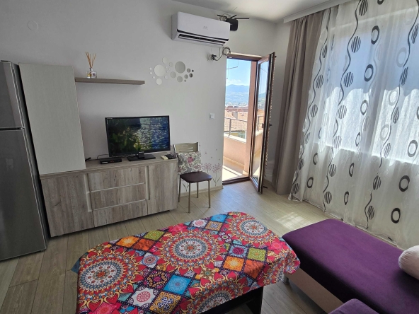 Дава се под наем Двустаен апартамент в Благоевград, Освобождение - 60 кв.м за 270.3 € - Снимка #1