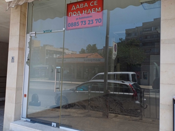 Дава се под наем Магазин в Враца, Река Лева - 66 кв.м за 336.6 € - Снимка #1