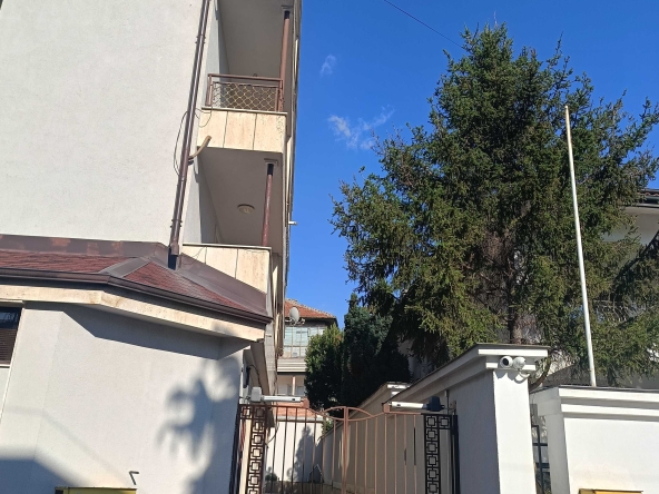 Гараж / Паркомясто в Плевен, Широк център - 18 кв.м за 1834 €/кв.м - Снимка #1