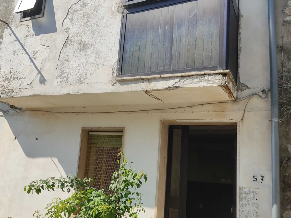 Къща в Банкя - 59 кв.м за 167 €/кв.м - Снимка #1