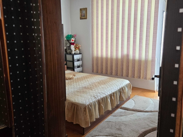 Тристаен апартамент в Самоков - 90 кв.м за 1700 €/кв.м - Снимка #1