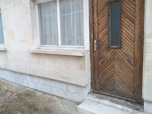 Къща в Мездра - 100 кв.м за 342 €/кв.м - Снимка #1