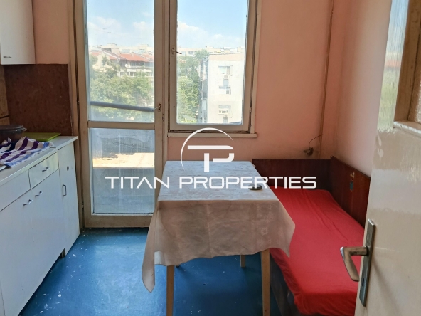 Двустаен апартамент в Пловдив, Кършияка - 64 кв.м за 1172 €/кв.м - Снимка #1