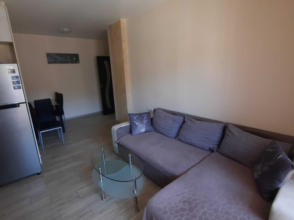 Дава се под наем Тристаен апартамент в Пловдив, Южен - 70 кв.м за 459 € - Снимка #1