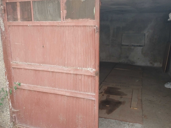 Дава се под наем Гараж / Паркомясто в Силистра, Малчика - 18 кв.м за 38.25 € - Снимка #1