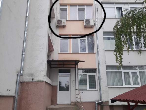Дава се под наем Тристаен апартамент в Лозница - 60 кв.м за 150 € - Снимка #1