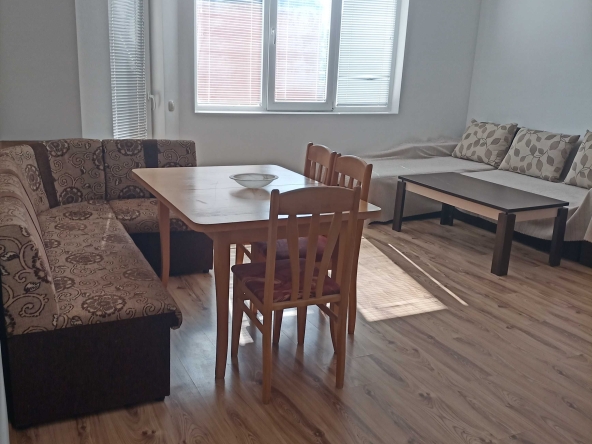 Дава се под наем Тристаен апартамент в Благоевград, Запад - 85 кв.м за 280.5 € - Снимка #1