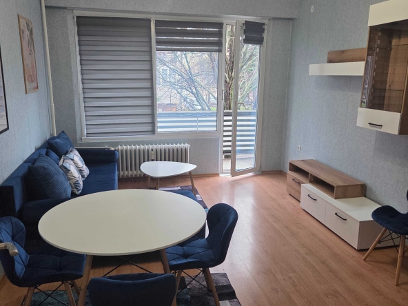 Дава се под наем Тристаен апартамент в София, Лозенец - 75 кв.м за 770 € - Снимка #1