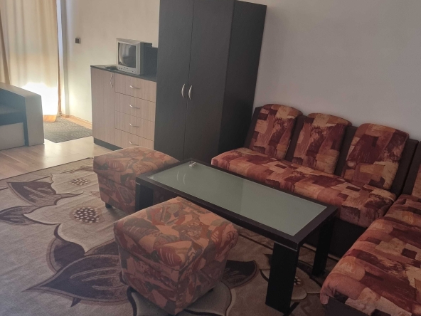 Дава се под наем Ателие в Ямбол, Аврен - 40 кв.м за 178.5 € - Снимка #1