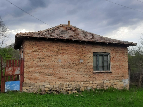 Къща в с. Паламарца, Област Търговище - 60 кв.м за 170 €/кв.м - Снимка #1