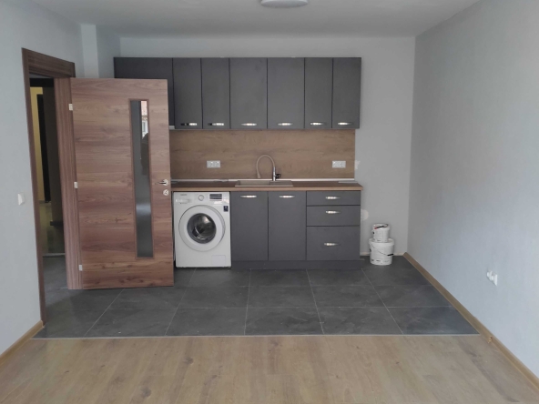 Дава се под наем Двустаен апартамент в Благоевград, Широк център - 52 кв.м за 318.75 € - Снимка #1