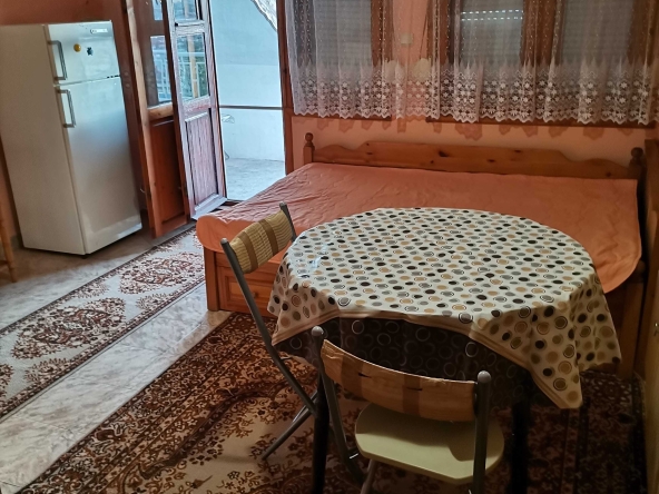 Дава се под наем Едностаен апартамент в Добрич, Дружба 2 - 43 кв.м за 153 € - Снимка #1
