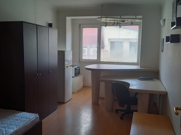 Дава се под наем Едностаен апартамент в София, Център - 25 кв.м за 331.5 € - Снимка #1