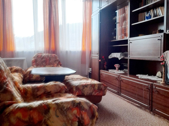 Двустаен апартамент в Троян - 70 кв.м за 559 €/кв.м - Снимка #1