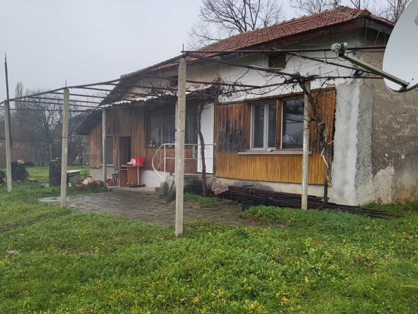 Къща в с. Дълбоки, Област Стара Загора - 71 кв.м за 395 €/кв.м - Снимка #1