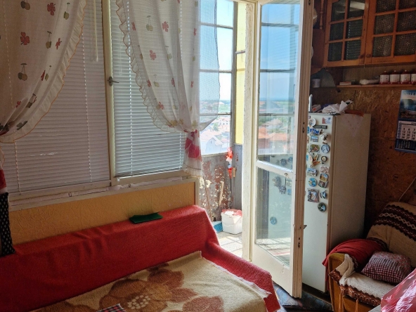 Тристаен апартамент в Каварна - 70 кв.м за 474 €/кв.м - Снимка #1