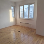 Дава се под наем Четиристаен апартамент в София, Център - 120 кв.м за 623.22 € - Снимка #1