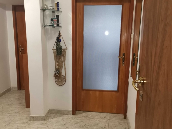 Тристаен апартамент в София, Света Троица - 77 кв.м за 1272 €/кв.м - Снимка #1