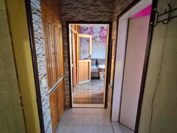 Дава се под наем Двустаен апартамент в Велико Търново, Бузлуджа - 50 кв.м за 259.08 € - Снимка #1